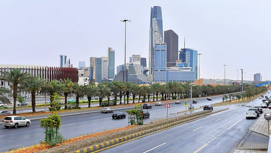 الحصيني: انخفاض للحرارة وسقوط حبات برد على بعض مناطق المملكة.. اليوم