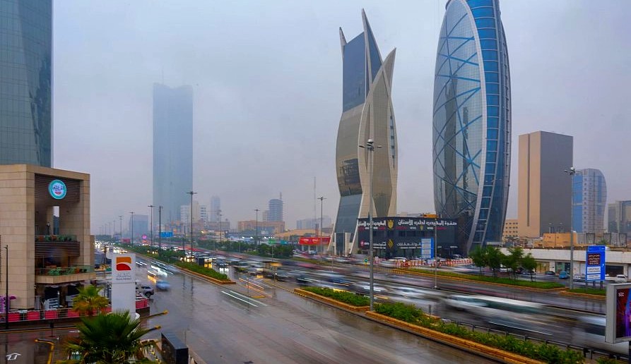 «الأرصاد» عن طقس السبت: فرصة لهطول أمطار على 10 مناطق