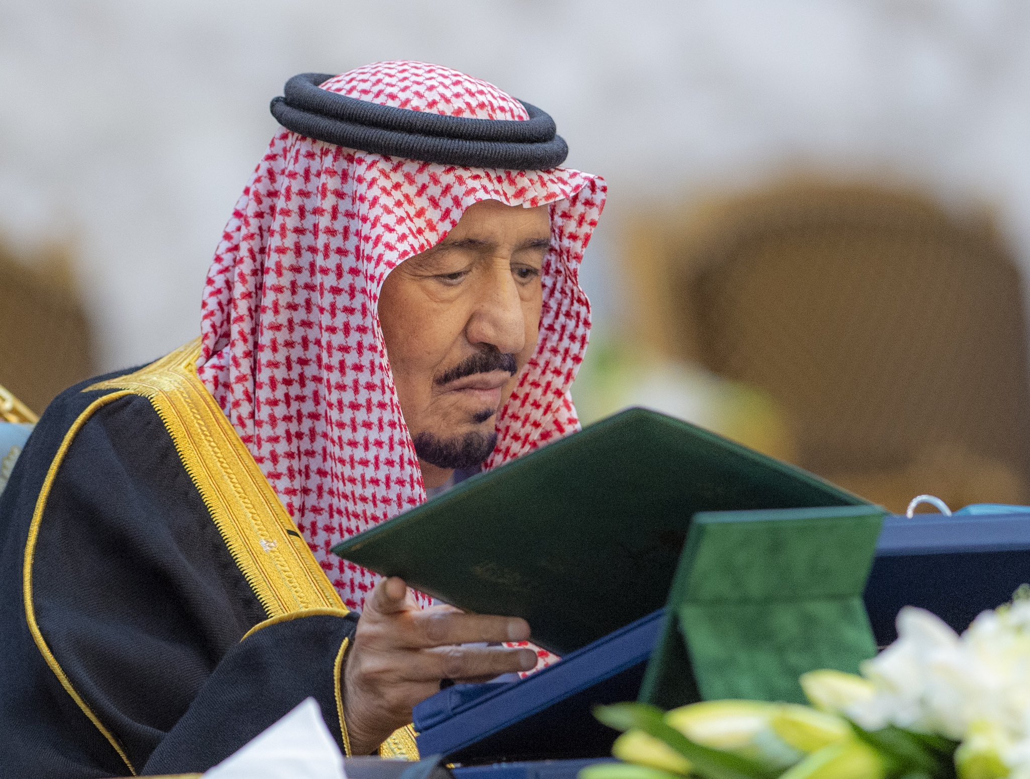 صدور موافقة خادمِ الحرمينِ على منح 300 متبرع ومتبرعة وسام الملك عبدالعزيز من الدرجة الثالثة 