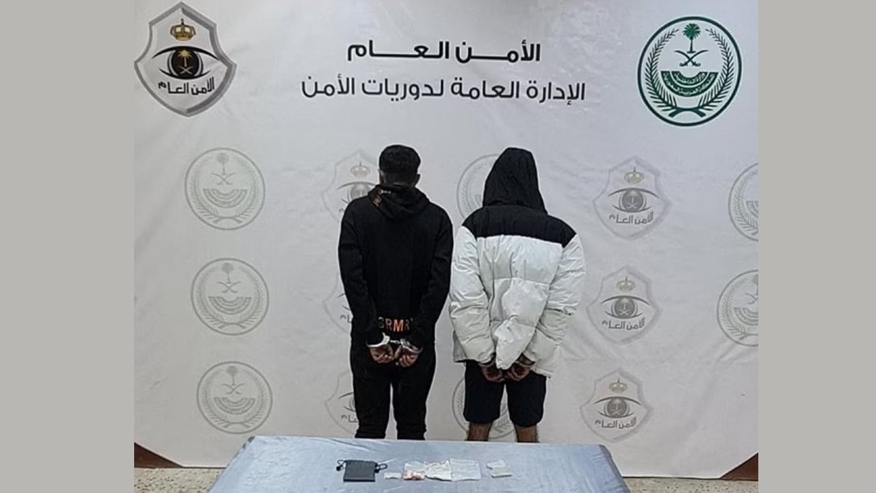 القبض على مواطنين بحوزتهما مواد مخدرة في الجوف 