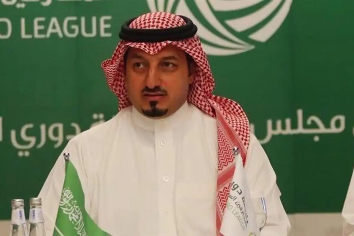 المسحل يكشف كواليس رحيل رينارد.. وموعد إعلان اسم المدرب الجديد
