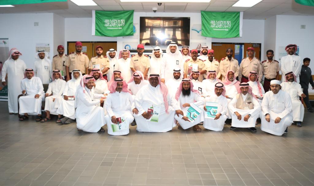 بالصور.. إدارة الأمن والسلامة المدرسية بتعليم الأحساء تنفذ برنامج «بوابتي»