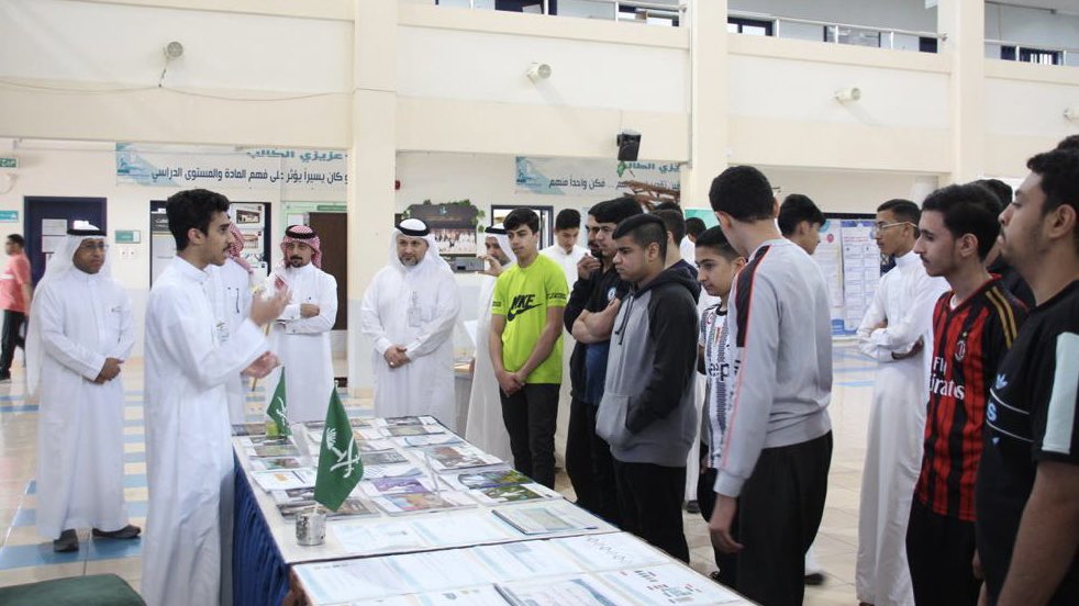 بالصور.. تعليم الشرقية تطلق الحملة التثقيفية بنظام المسارات وتسكين طلاب السنة المشتركة