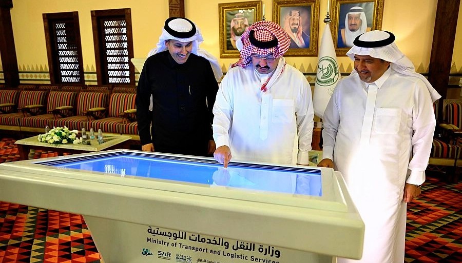 تدشين 42 مشروعًا تنمويًا للطرق بأكثر من مليار و213 مليون ريال في عسير