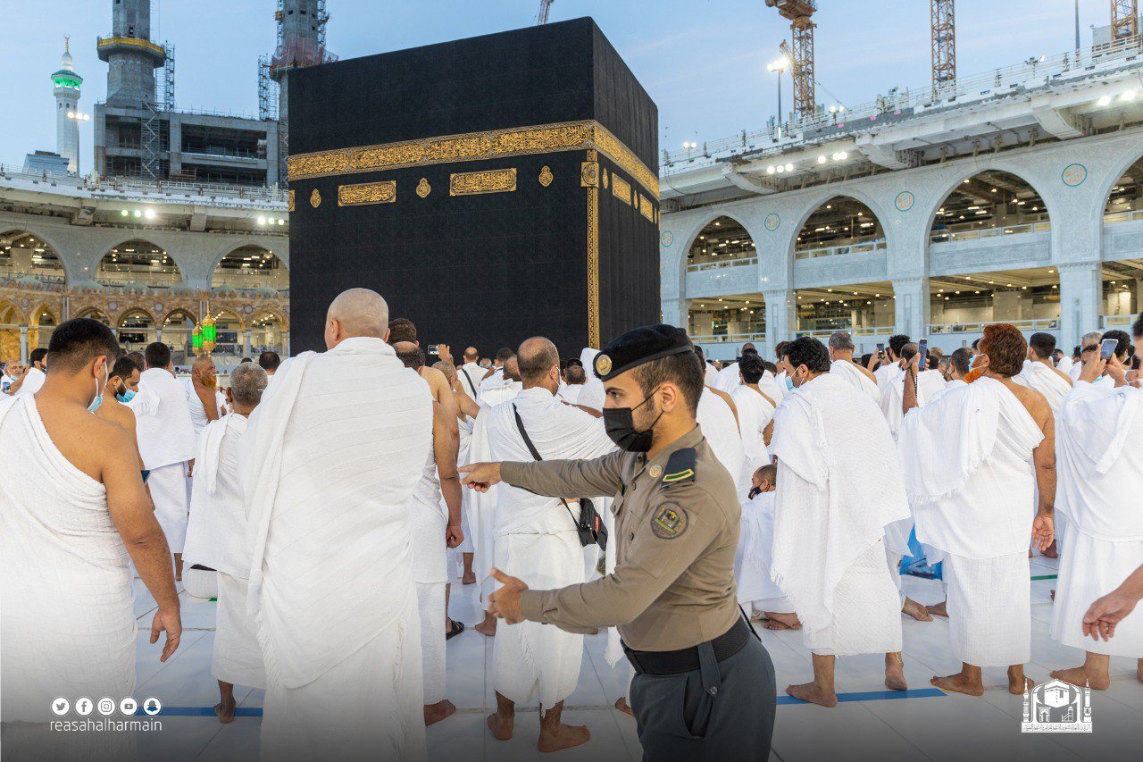 «الداخلية» تصدر تحديثًا لإرشادات المحافظة على أمن وسلامة المعتمرين والمصلين بالعشر الأواخر