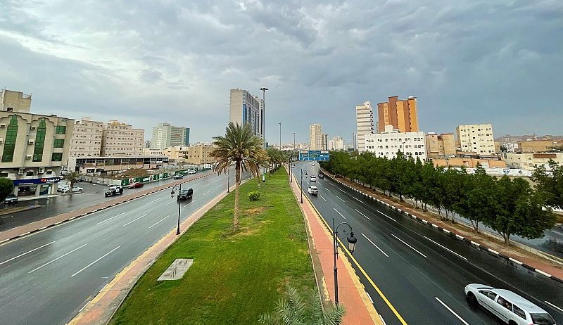أمطار بمختلف الأنحاء.. الأرصاد تحذّر من حالة الطقس الآن