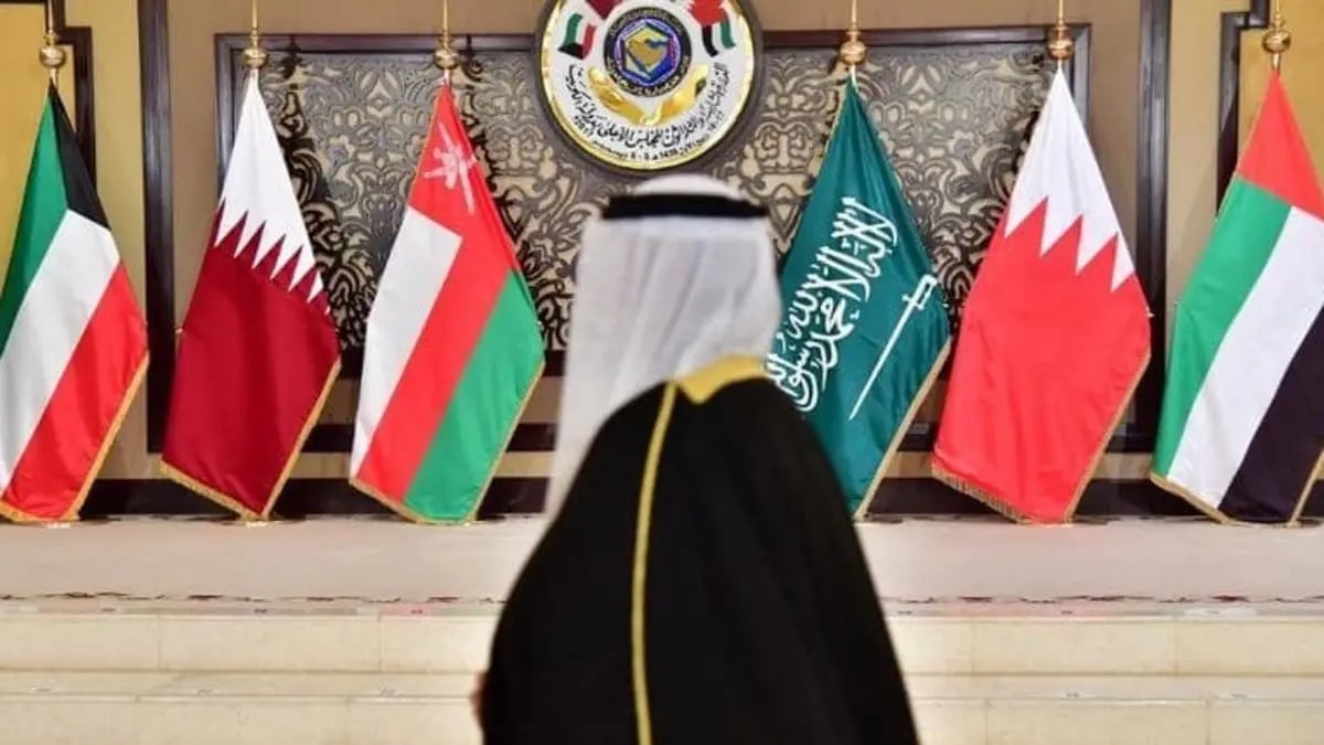 «جولدمان ساكس»: 6 عوامل تجعل تراجع أسعار النفط غير مؤثر على اقتصاد دول الخليج 
