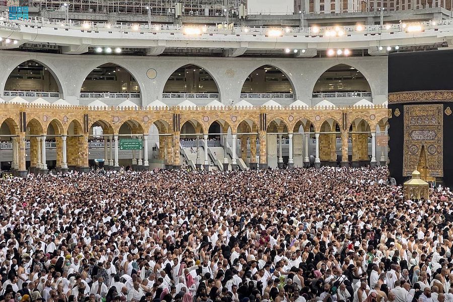 «الدفاع المدني» يحث ضيوف الرحمن على اتباع إرشادات الأمن خلال الحالات الطارئة

