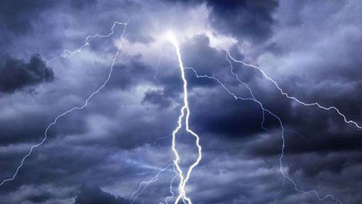 أمطار غزيرة وصواعق رعدية على محافظتي المهد ووادي الفرع