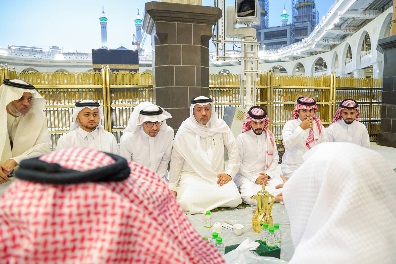 السديس خلال الإفطار مع عدد من الإعلاميين بالمسجد الحرام