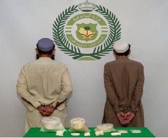 القبض على مقيمين لترويجهما مادة «الشبو» المخدر في جدة