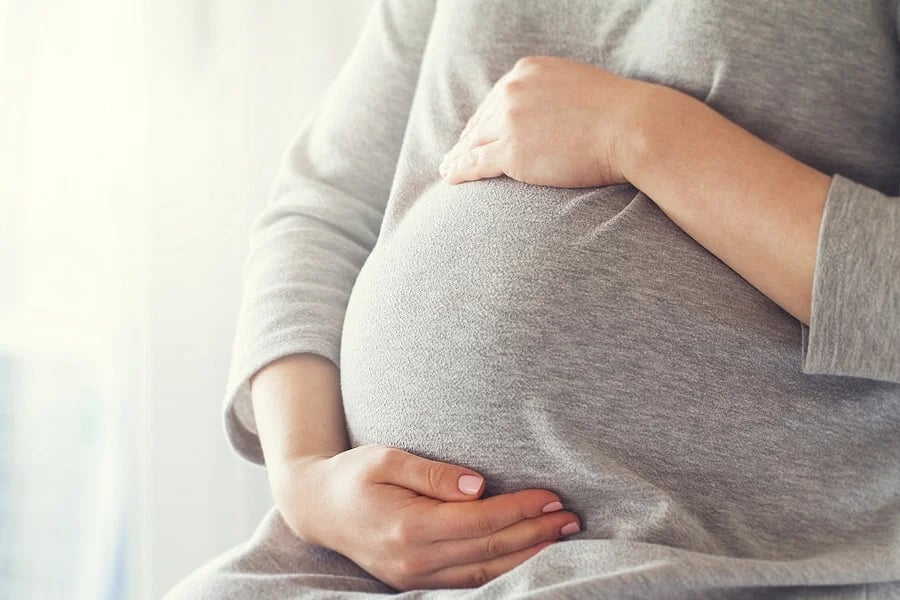 مها النمر توضّح أفضل المسكنات وأكثرها أمانًا بعد الولادة