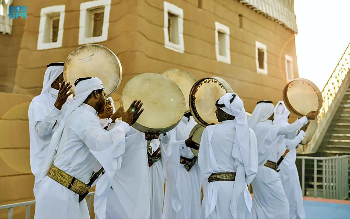 الفنون الشعبية بنجران.. تراث وطني زاخر في أيام عيد الفطر المبارك
