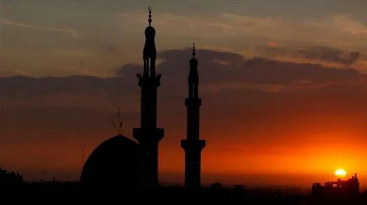 موعد أذان مغرب اليوم الرابع عشر من شهر رمضان ١٤٤٤هـ