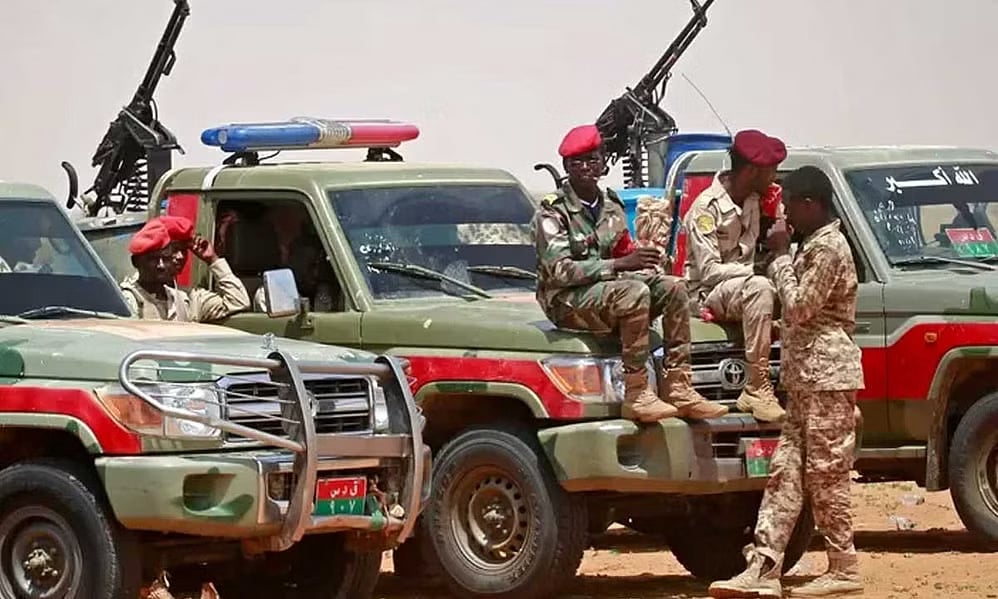 الجيش السوداني يعلن مقتل مساعد الملحق العسكري المصري بالخرطوم.. والقاهرة تنفي

