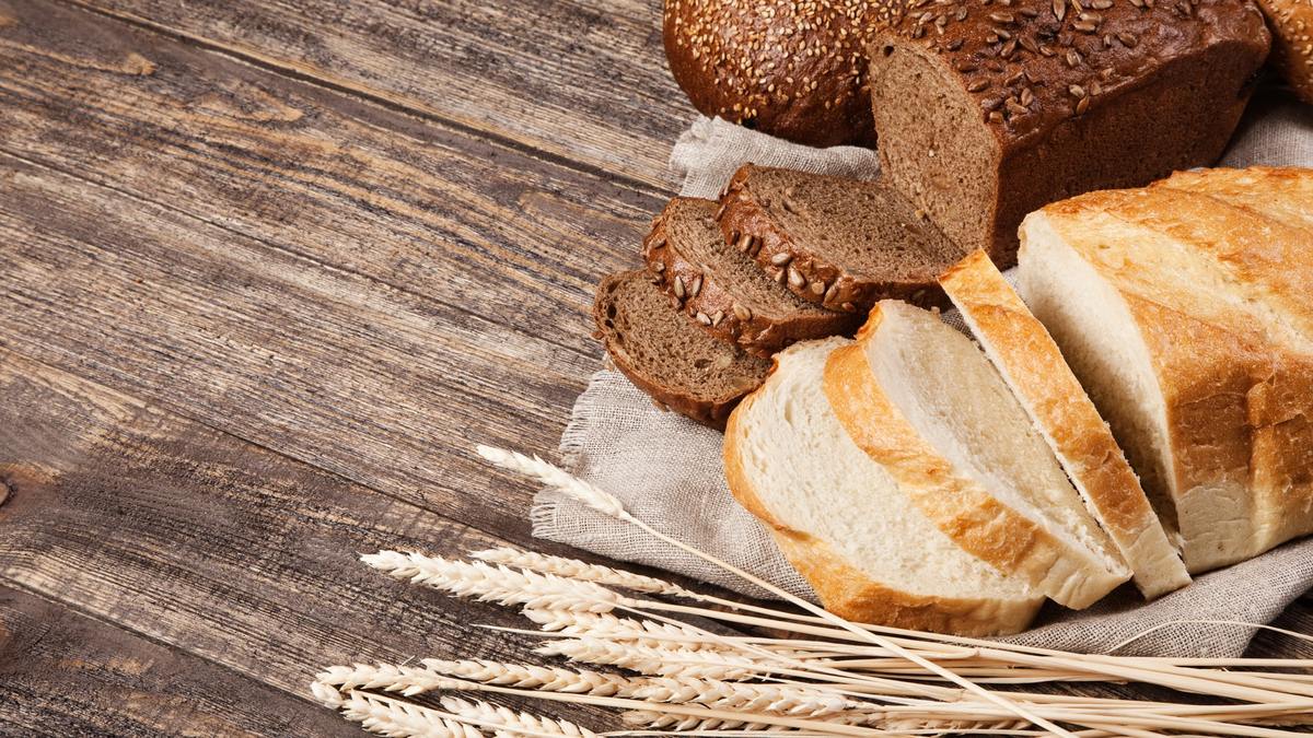 أخصائية تغذية: كمية السعرات الحرارية الموجودة في الخبز الأبيض مساوية لـ«الأسمر»