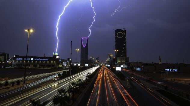 أمطار غزيرة ورعدية.. تفاصيل حالة الطقس اليوم الإثنين في السعودية