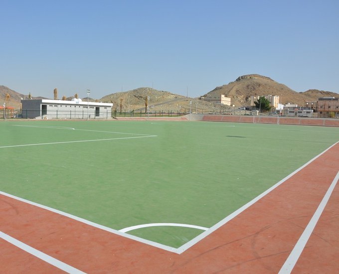 ملاعب في العاصمة المقدسة