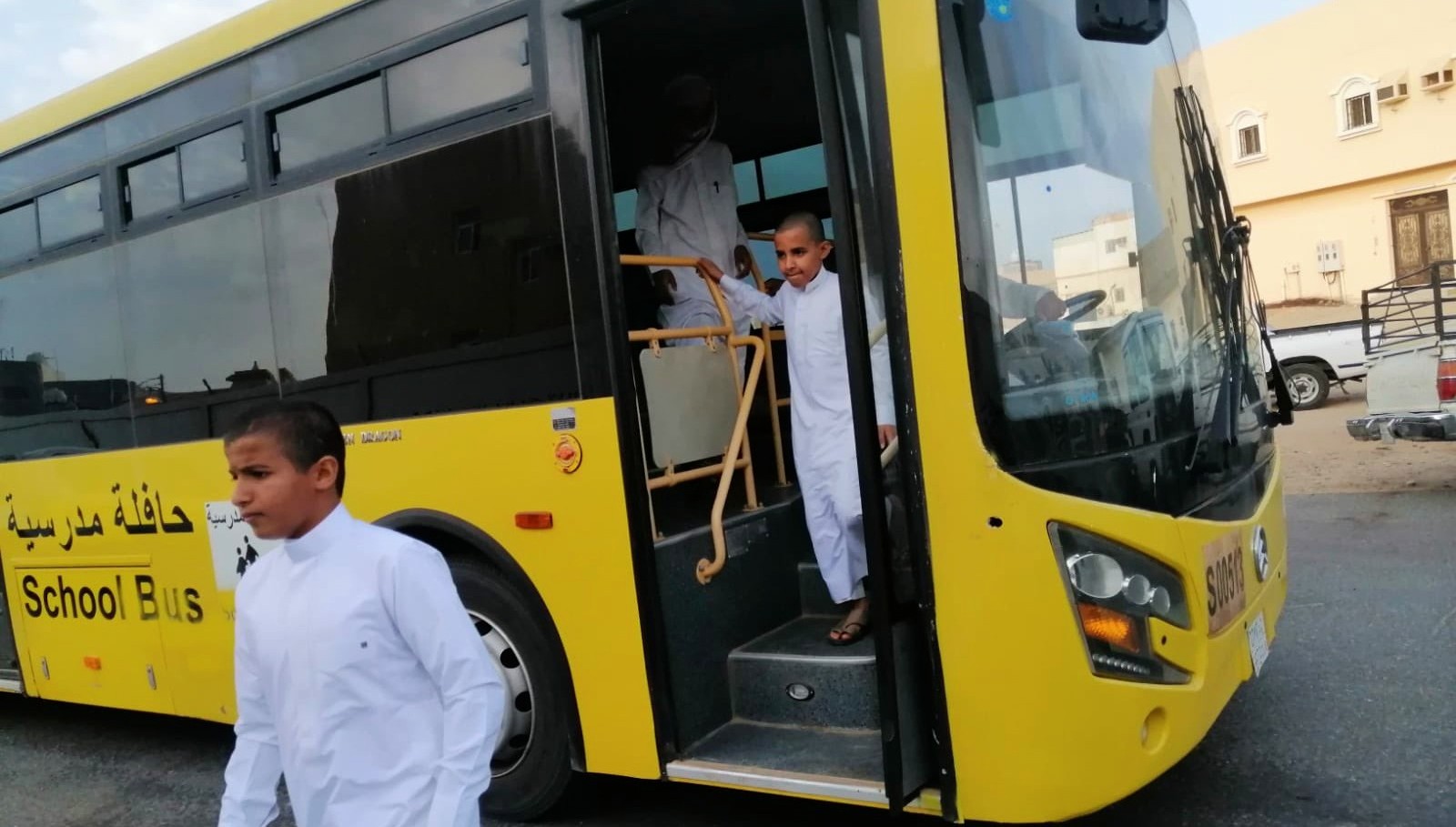 مسؤول بشركة «رافد» يوضح آلية التسجيل في خدمة النقل المدرسي للعام المقبل