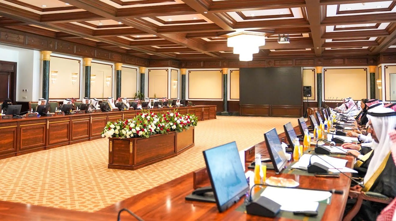 وفد لجان مجلس الشورى المتخصصة يجتمع بأعضاء مجلس منطقة تبوك ومسؤولي الجهات الحكومية
