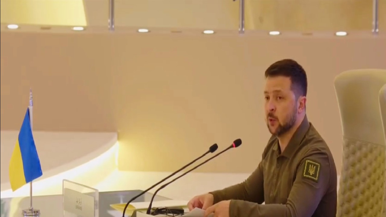 الرئيس الأوكراني في «قمة جدة»: نثمن الوساطة السعودية.. ونأمل أن تساعدونا في حماية شعبنا والمسلمين منهم

