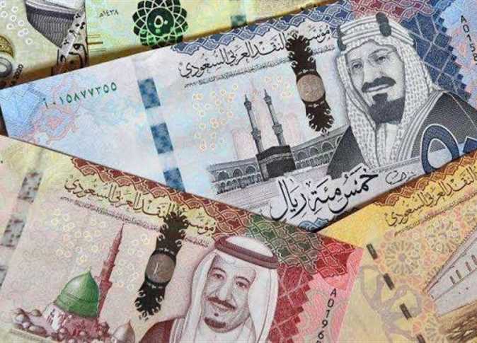 سعر الريال أمام الجنيه المصري والعملات العربية اليوم الإثنين 18 -10- 1444