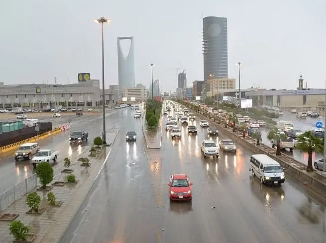 الحصيني: يتوقع هطول أمطار غزيرة وحبات برد على هذه المناطق 

