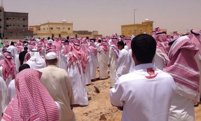 وصول جثمان المبتعثة «أثير آل خلبان» والصلاة عليها بخميس مشيط 