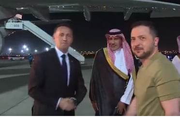 الرئيس الأوكراني يغادر المملكة بعد حضوره «قمة جدة».. (فيديو) 