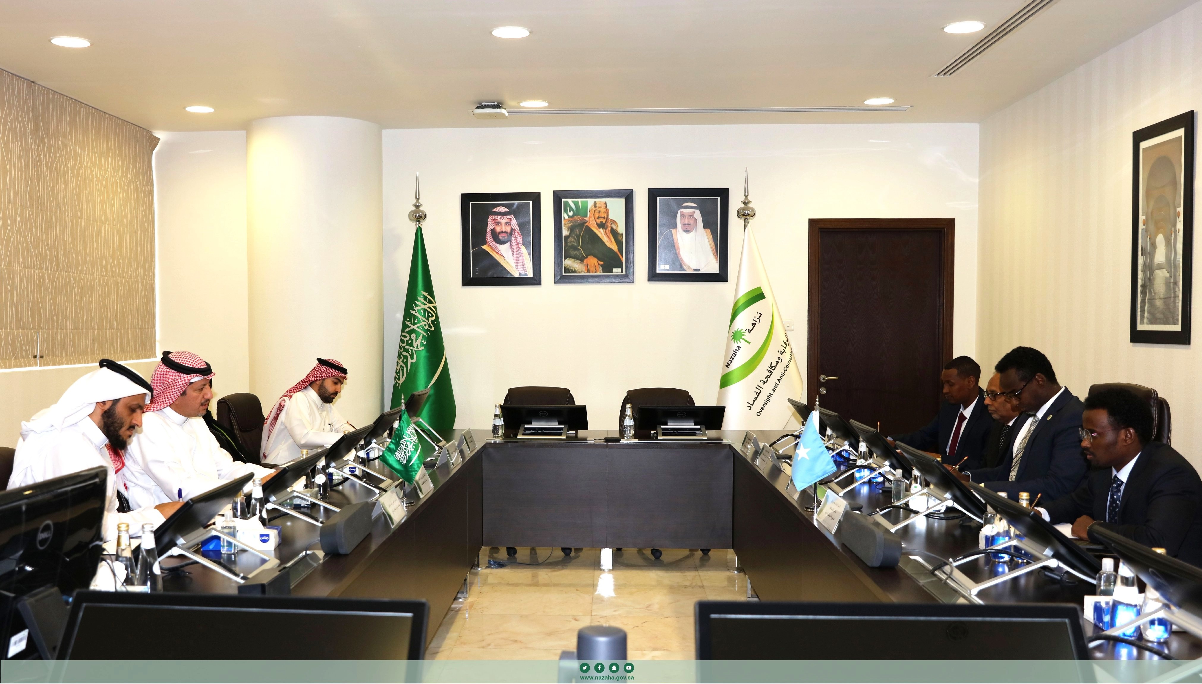 رئيس هيئة الرقابة ومكافحة الفساد يبحث «التعاون المشترك» مع النائب العام لجمهورية الصومال