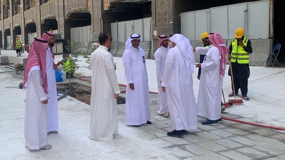 بدء أعمال تحسين المشهد الحضري في "شارع المسيال" بمكة المكرمة