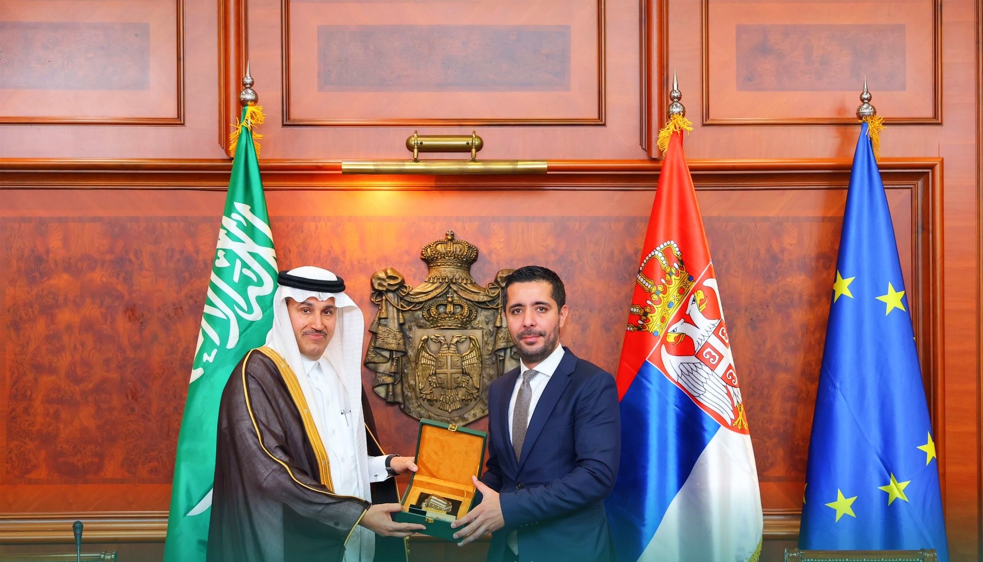 وزير النقل يبحث مع نظيره الصربي سبل تعزيز التعاون المشترك 