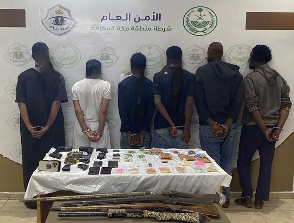 القبض على 6 أشخاص لترويجهم المخدرات في الطائف 