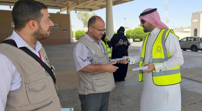«الشؤون الإسلامية» تواصل استقبال الحجاج القادمين عبر منفذ حالة عمار