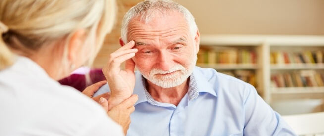 منها الأسماك الدهنية.. 3 أطعمة تحميك من ألزهايمر