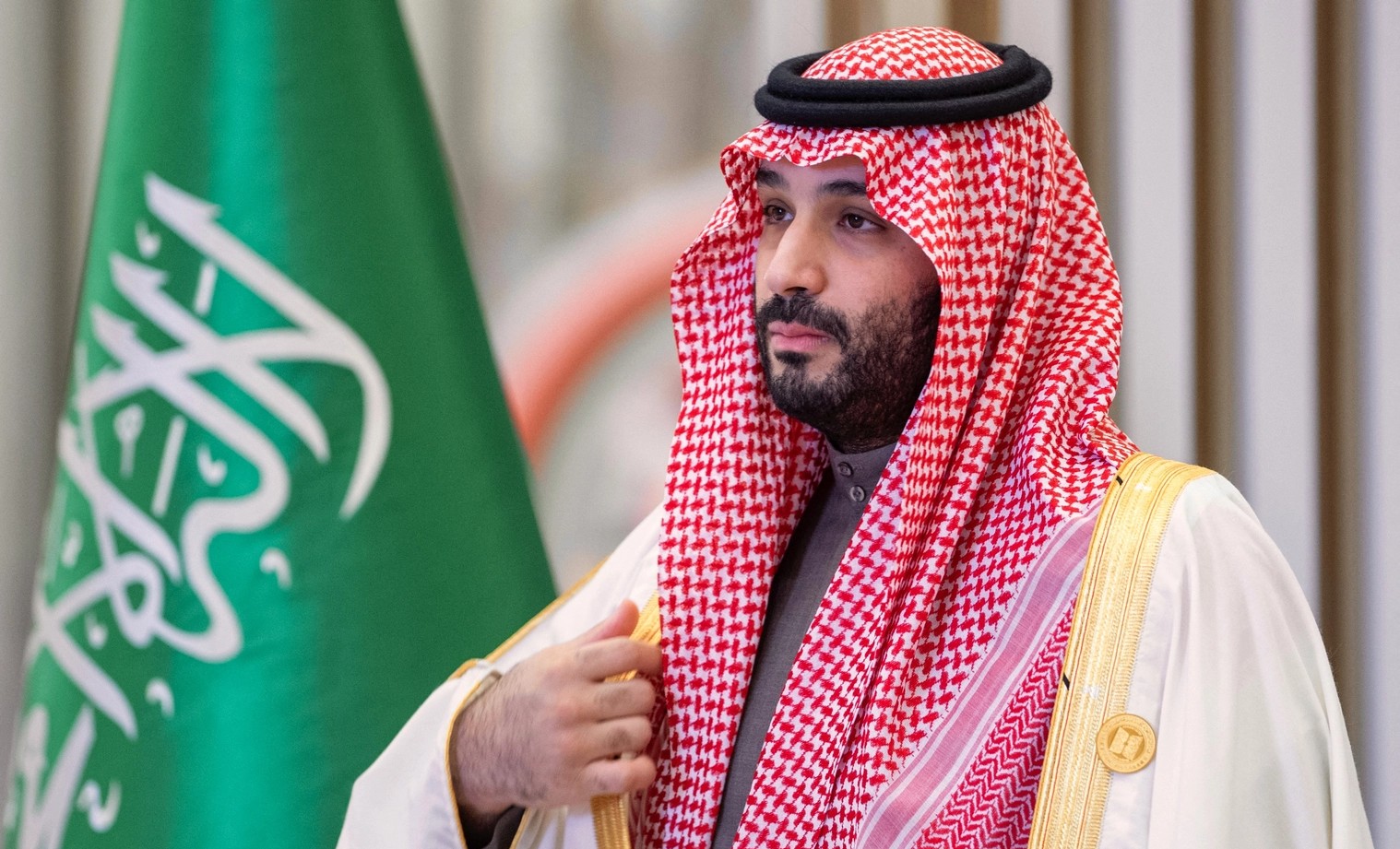 سمو الأمير محمد بن سلمان يعزي ولي عهد الكويت في وفاة الشيخ محمد الصباح