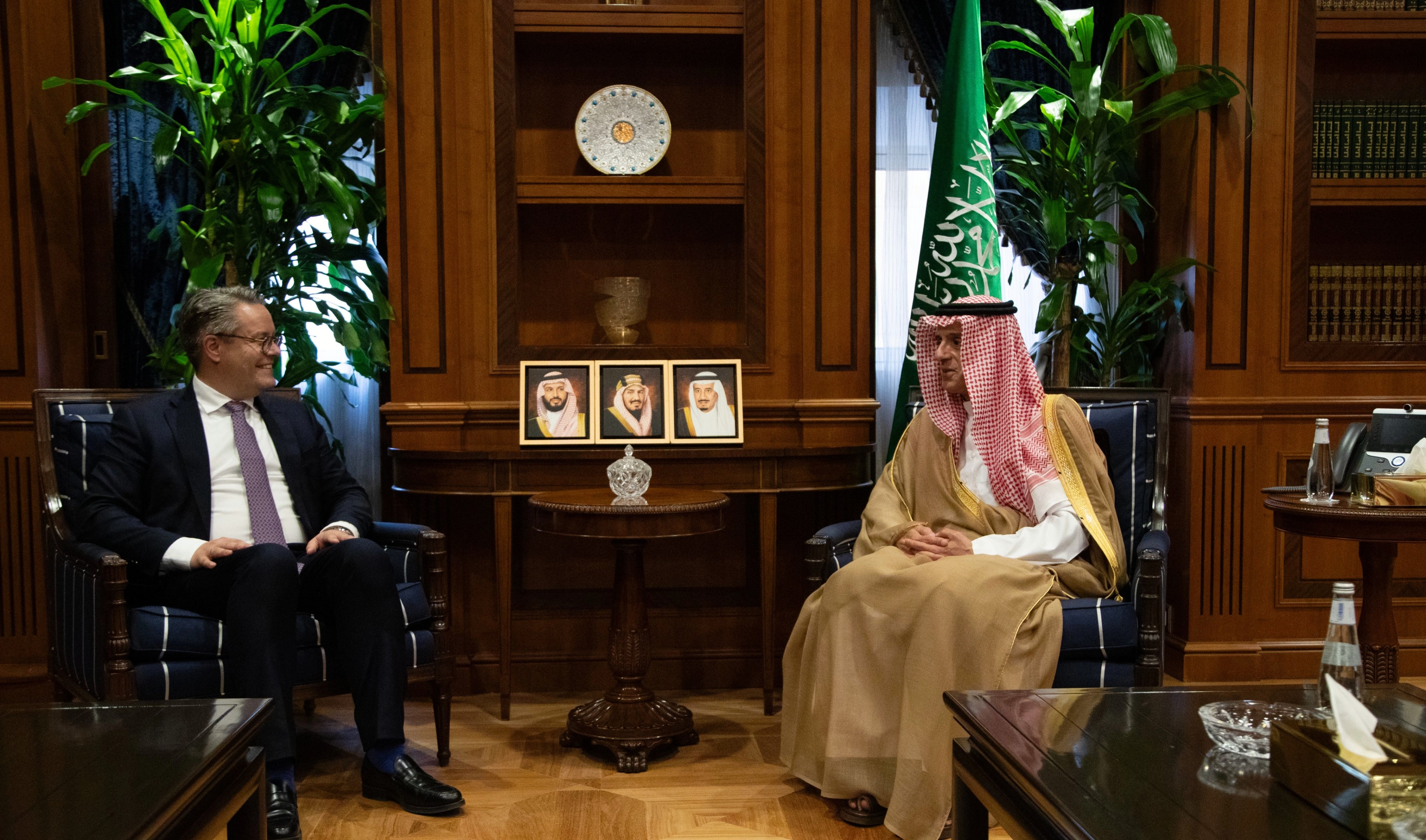 وزير الدولة للشؤون الخارجية يستقبل نظيره الألماني