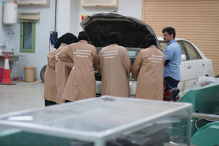  مبادرة التدريب النسائي للصيانة بالحدود الشمالية