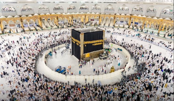 مع انطلاق موسم العمرة 1445 رسميًا.. إليك طرق إصدار التأشيرة الإلكترونية