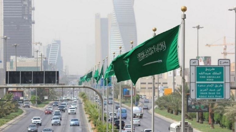 سحب رعدية وأجواء حارة.. حالة الطقس اليوم الأحد في المملكة