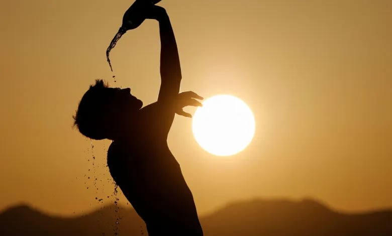 مع استمرار ارتفاع الحرارة.. 6 إرشادات ضرورية من الصحة للحماية من موجات الحر