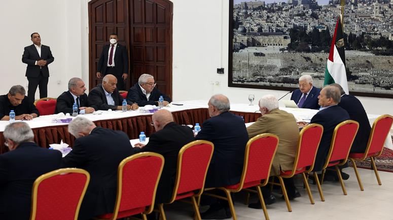 الرئيس الفلسطيني يعلن وقف جميع الاتصالات مع إسرائيل

