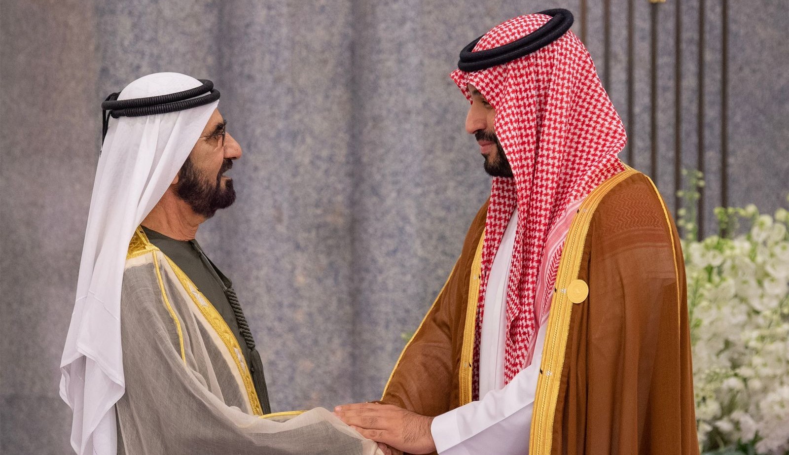ولي العهد يستقبل رؤساء الوفود المشاركة في القمة الخليجية مع دول آسيا الوسطى