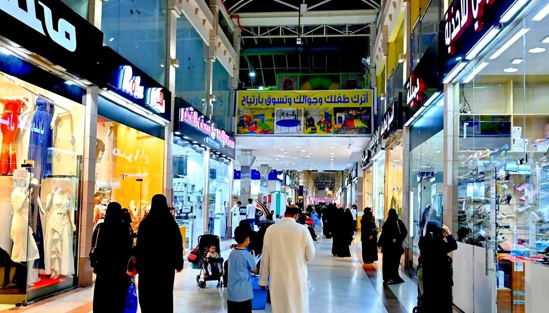 ثقافة التسوق السياحي تُشكّل نقطة جذب لزوار مدينة جدة