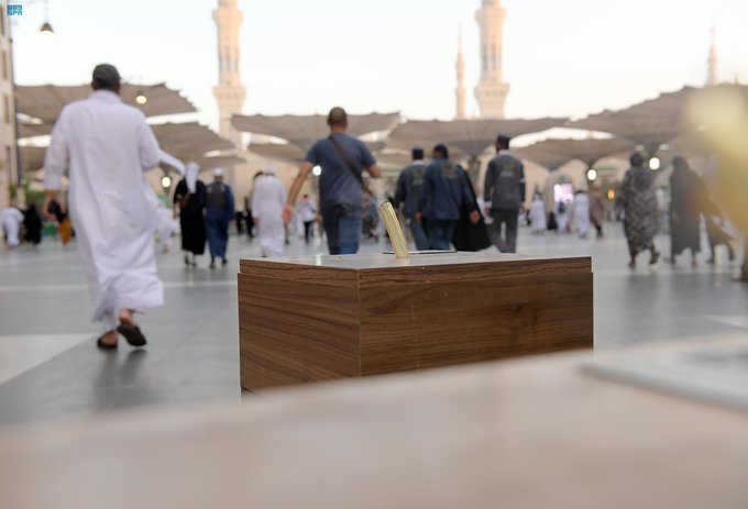 أجهزة ذكية لتعطير الأجواء على امتداد طرق المشاة بجوار المسجد النبوي