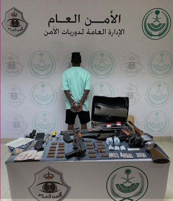 القبض على شخص لترويجه المخدرات بمحافظة القريات 