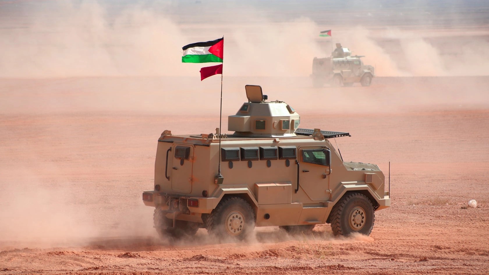 الجيش الأردني يعلن اعتراض صواريخ ومسيرات دخلت المجال الجوي للمملكة
