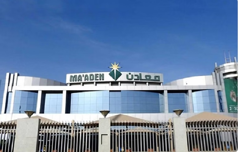 أمير الحدود الشمالية يستقبل الرئيس التنفيذي لشركة «معادن»
