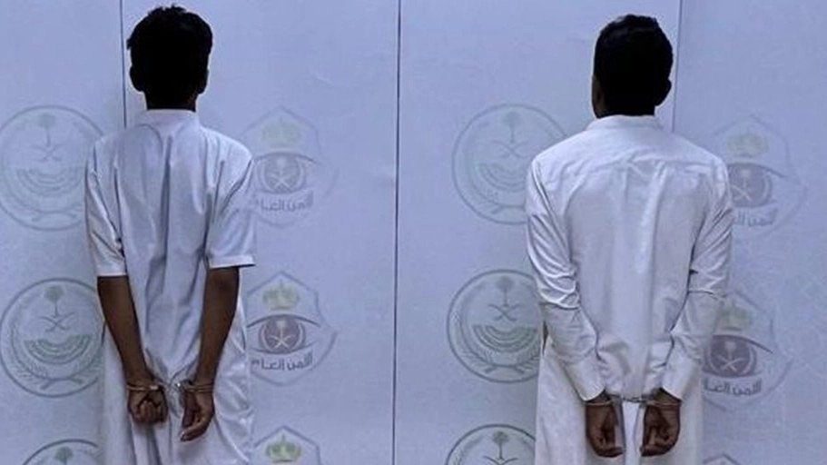 القبض على مواطنين لإطلاقهما النار في الهواء من سلاحين نارين بتبوك 