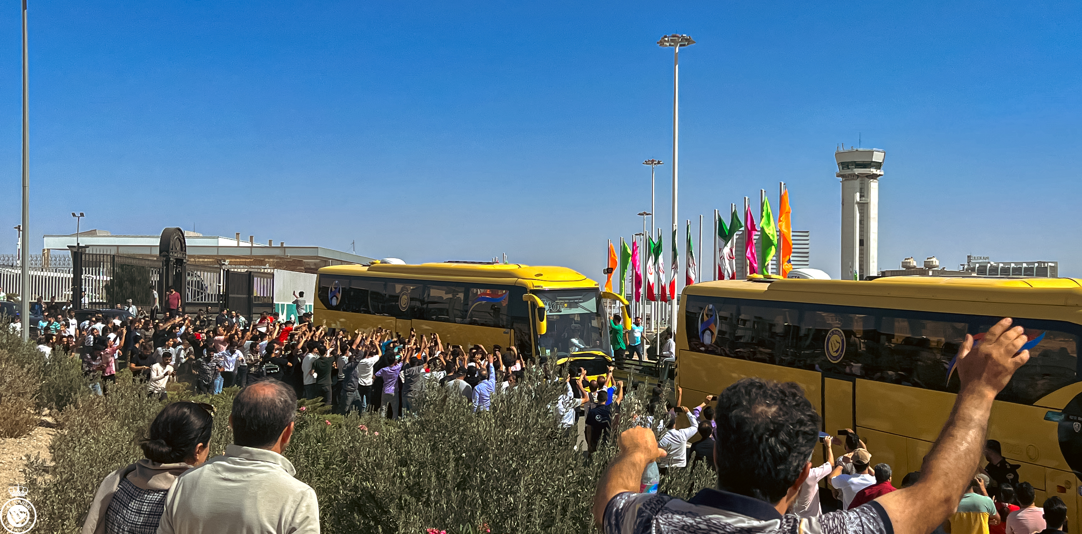 «أشياء لا تشترى».. مقطع يوثق الاستقبال الحار لبعثة النصر في إيران

